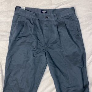 Signature Khakis, Pleated, Relaxed Fit, Navy